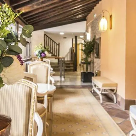 Antika Snoga 3* Ávila