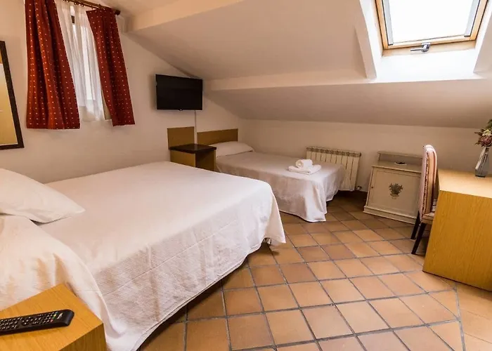 Πανσιόν Antika Snoga